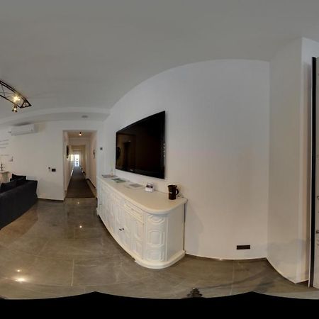 Hotel Cineapollo - Ogni Camera Un Film! Messina Dış mekan fotoğraf